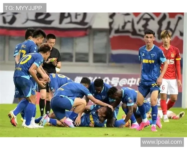 南京足球队在挑战赛中的意识表现分析与点评